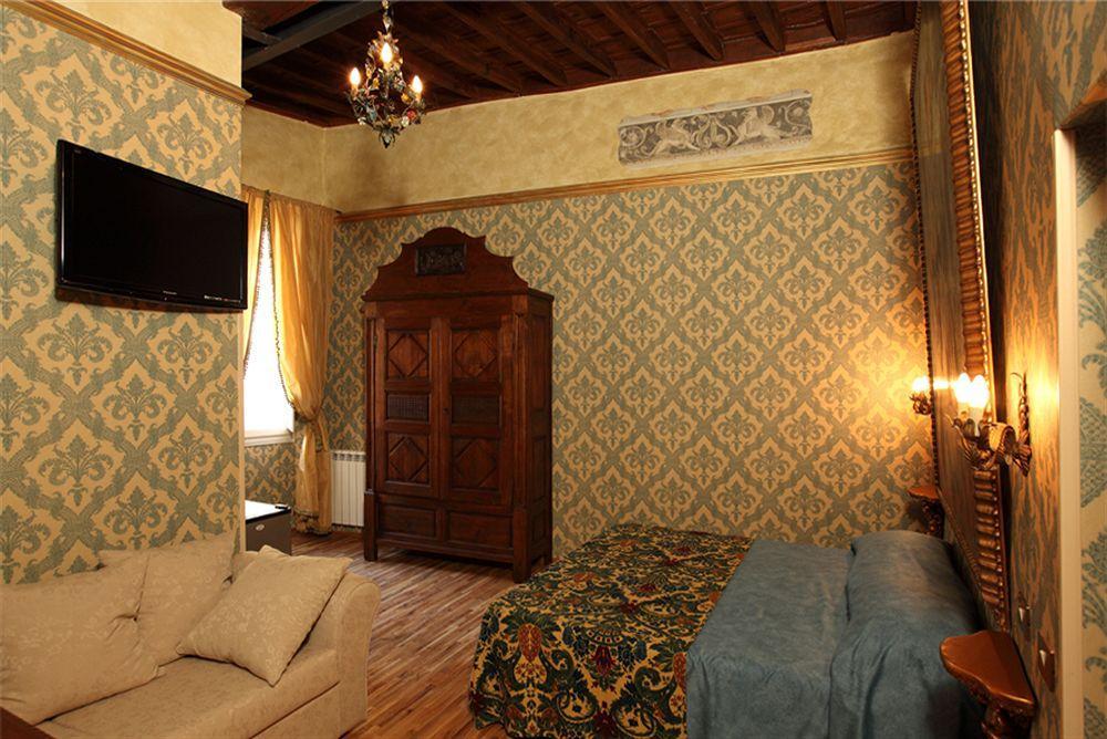 Bed & Breakfast Antica Dimora Dell'orso 2*